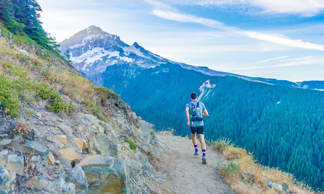 Trail Running Shoes vs Hiking Boots for Day Hikes